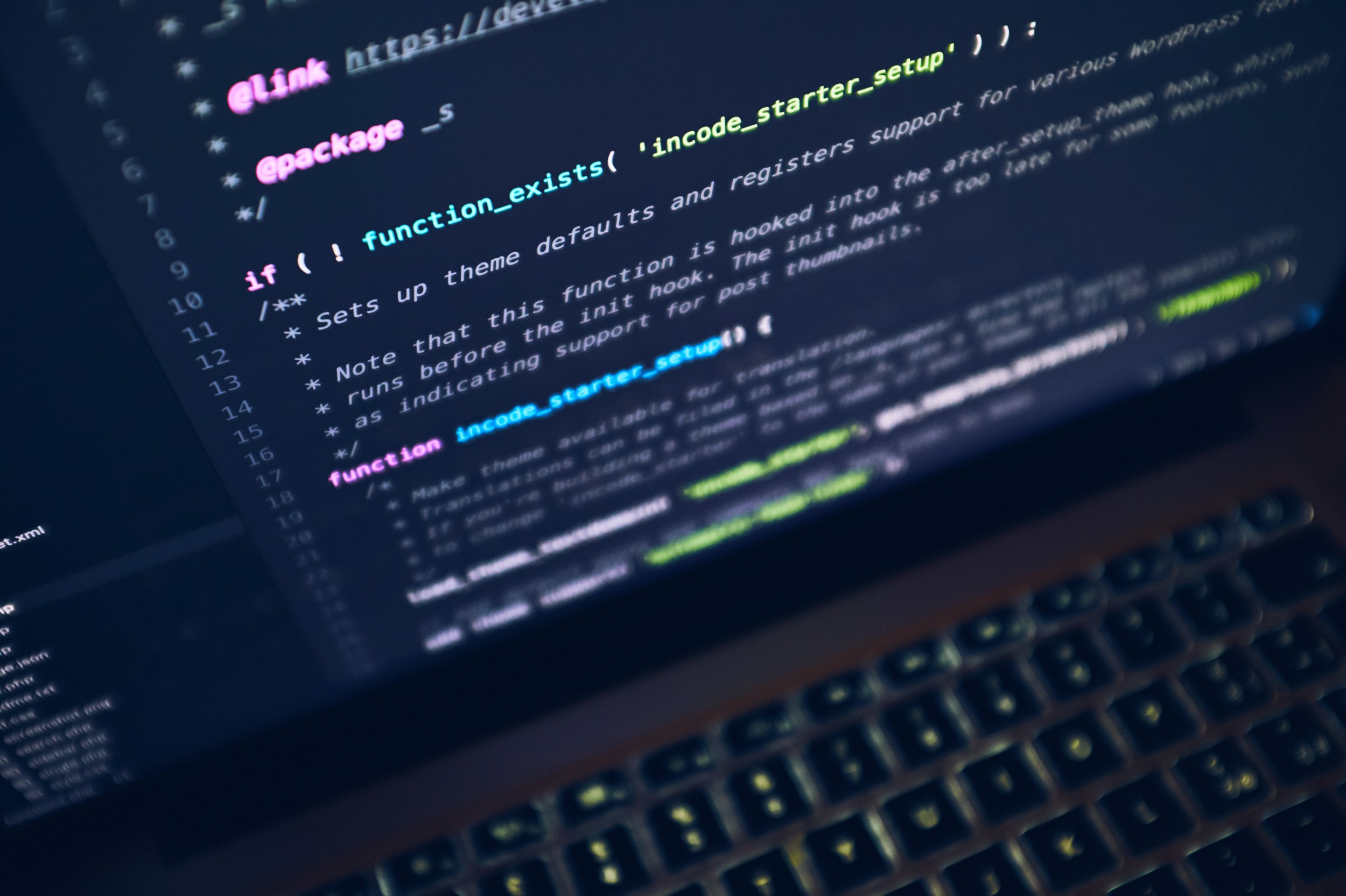 Imagem de uma linguagem de programação em um nootbook